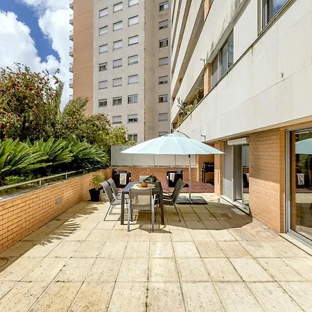 Alta De With Terrace Lisboa
