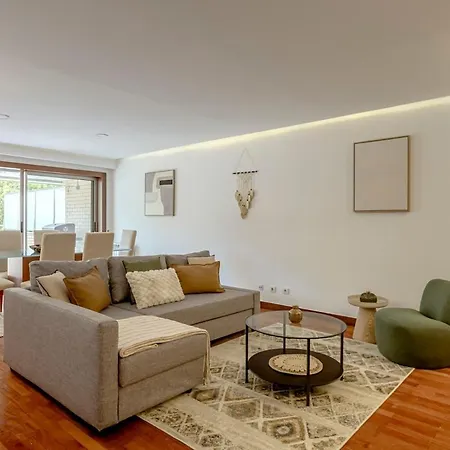 Alta De With Terrace Apartamento