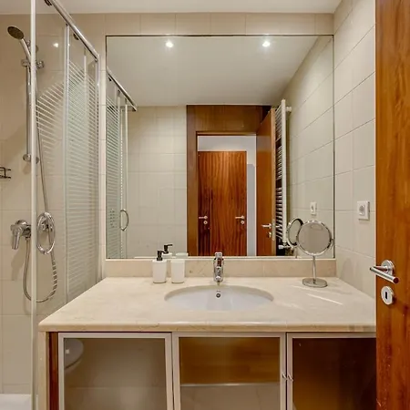 Apartamento Alta De With Terrace Lisboa